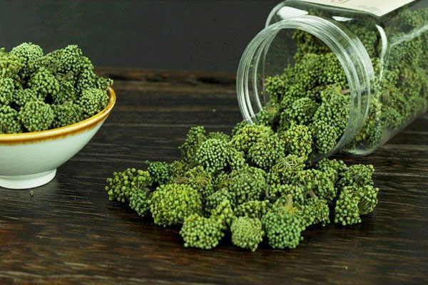 Nụ hoa tam thất khô là loại được ưa chuộng nhất trên thị trường