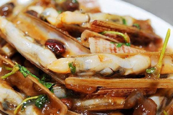 Ốc móng tay xào me Ốc móng tay xào me