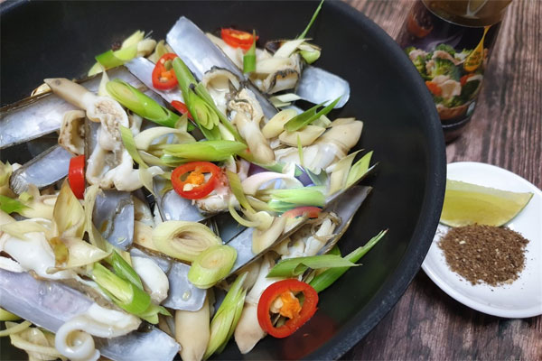 Ốc móng tay hấp