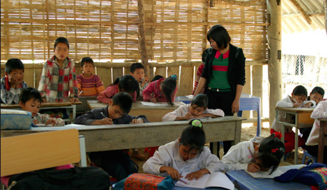 Ghi nhớ công ơn của những người thầy, cô giáo