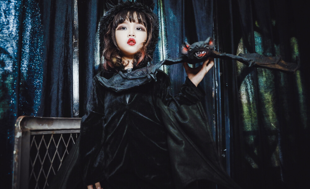 Hóa trang thành phù thủy Halloween