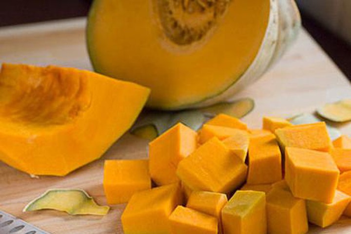 Ngoài ra, ăn bí đỏ còn giúp giảm căng thẳng, giải tỏa stress Ngoài ra, ăn bí đỏ còn giúp giảm căng thẳng, giải tỏa stress