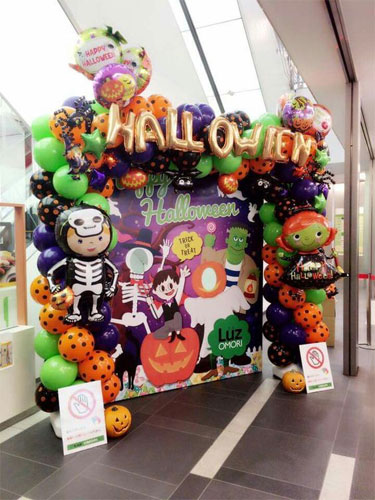 Trang trí Halloween bằng bong bóng