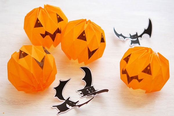 Trang trí Halloween bằng giấy