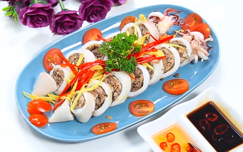 Cách làm mực nhồi thịt hấp đơn giản