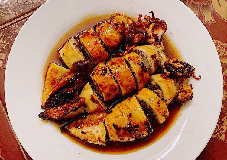 Mực nhồi thịt sốt me chua chua ngọt ngọt