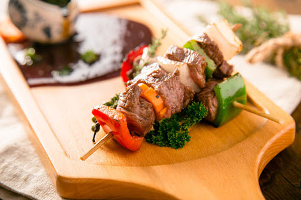 Thịt bò xiên nướng rau củ Thịt bò xiên nướng rau củ