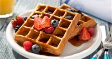 Waffle là gì? Cách làm bánh waffle đơn giản tại nhà