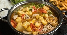 Cách nấu lẩu riêu cua ngon như ngoài hàng cho ngày trở lạnh