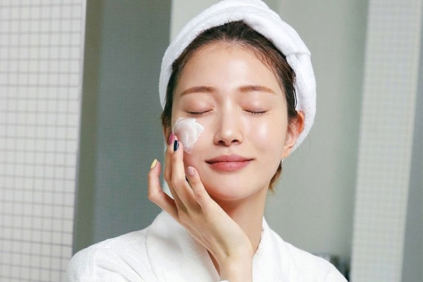 Rửa mặt đúng cách