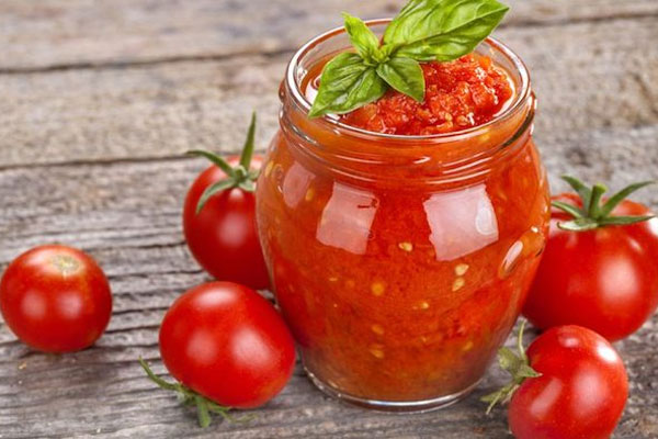 Mặt nạ se khít lỗ chân lông từ cà chua