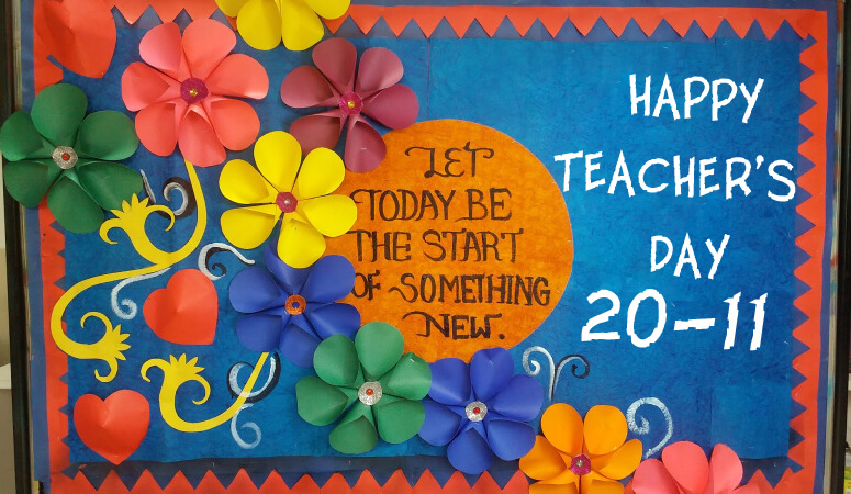 Mẫu trang trí bảng lớp 20/11 cầu kỳ, lộng lẫy