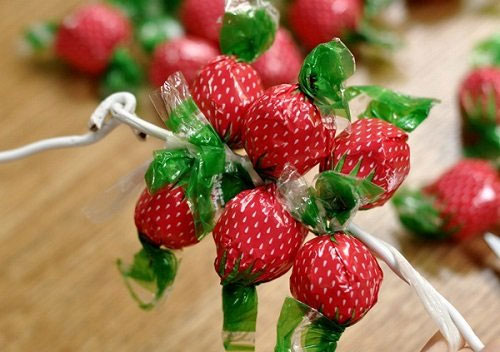 Cách làm vòng nguyệt quế Giáng Sinh Cách làm vòng nguyệt quế Giáng Sinh