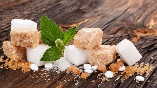 Cách làm se khít lỗ chân lông mặt bằng đường Cách làm se khít lỗ chân lông mặt bằng đường