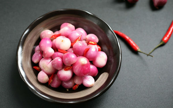 Cách muối hành chua ngọt ăn Tết Cách muối hành chua ngọt ăn Tết