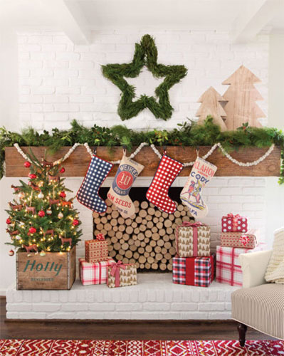 Trang trí tường, cửa kính Noel bằng dây kim tuyến Trang trí tường, cửa kính Noel bằng dây kim tuyến