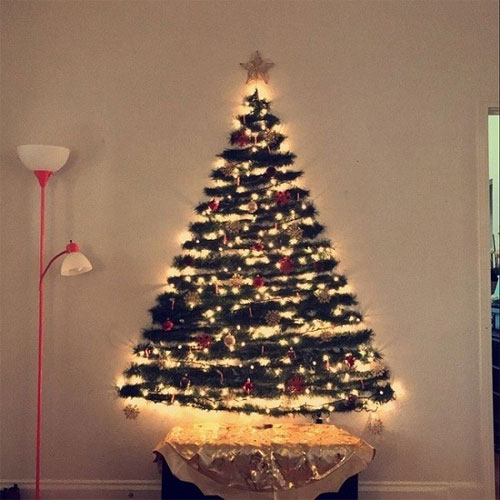 Trang trí cây thông Noel trên tường Trang trí cây thông Noel trên tường