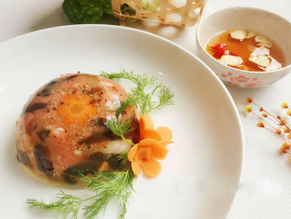 Cách làm thịt gà nấu đông miền Bắc Cách làm thịt gà nấu đông miền Bắc