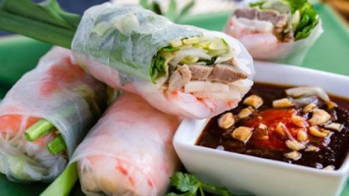 Gỏi cuốn ăn với mắm tôm chà Gò Công Gỏi cuốn ăn với mắm tôm chà Gò Công