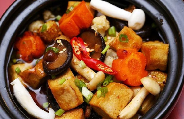 Đậu hũ kho rau củ chay Đậu hũ kho rau củ chay