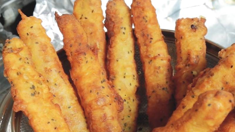 Cách làm bánh chuối chiên giòn rụm