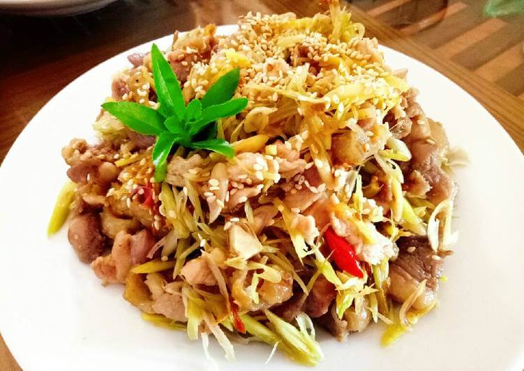 Gà tây xào sả ớt (xào lăn) Gà tây xào sả ớt (xào lăn)