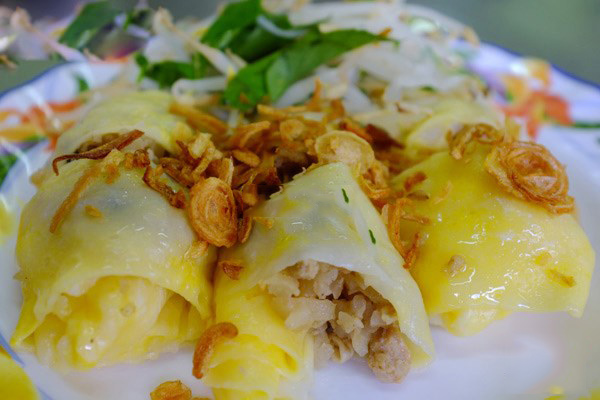 Bánh cuốn trứng