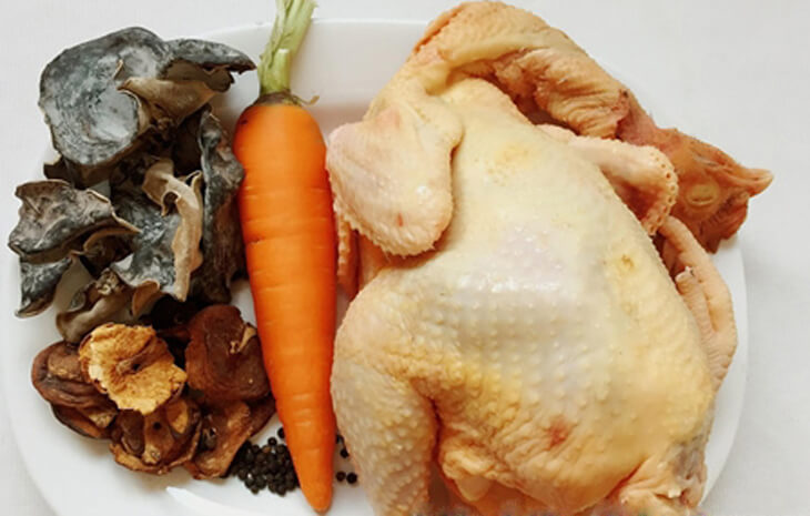 Cách nấu thịt gà đông Cách nấu thịt gà đông