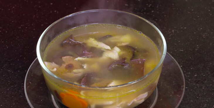 Cách nấu thịt gà đông Cách nấu thịt gà đông