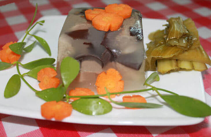 Cách nấu thịt gà đông với bì lợn Cách nấu thịt gà đông với bì lợn