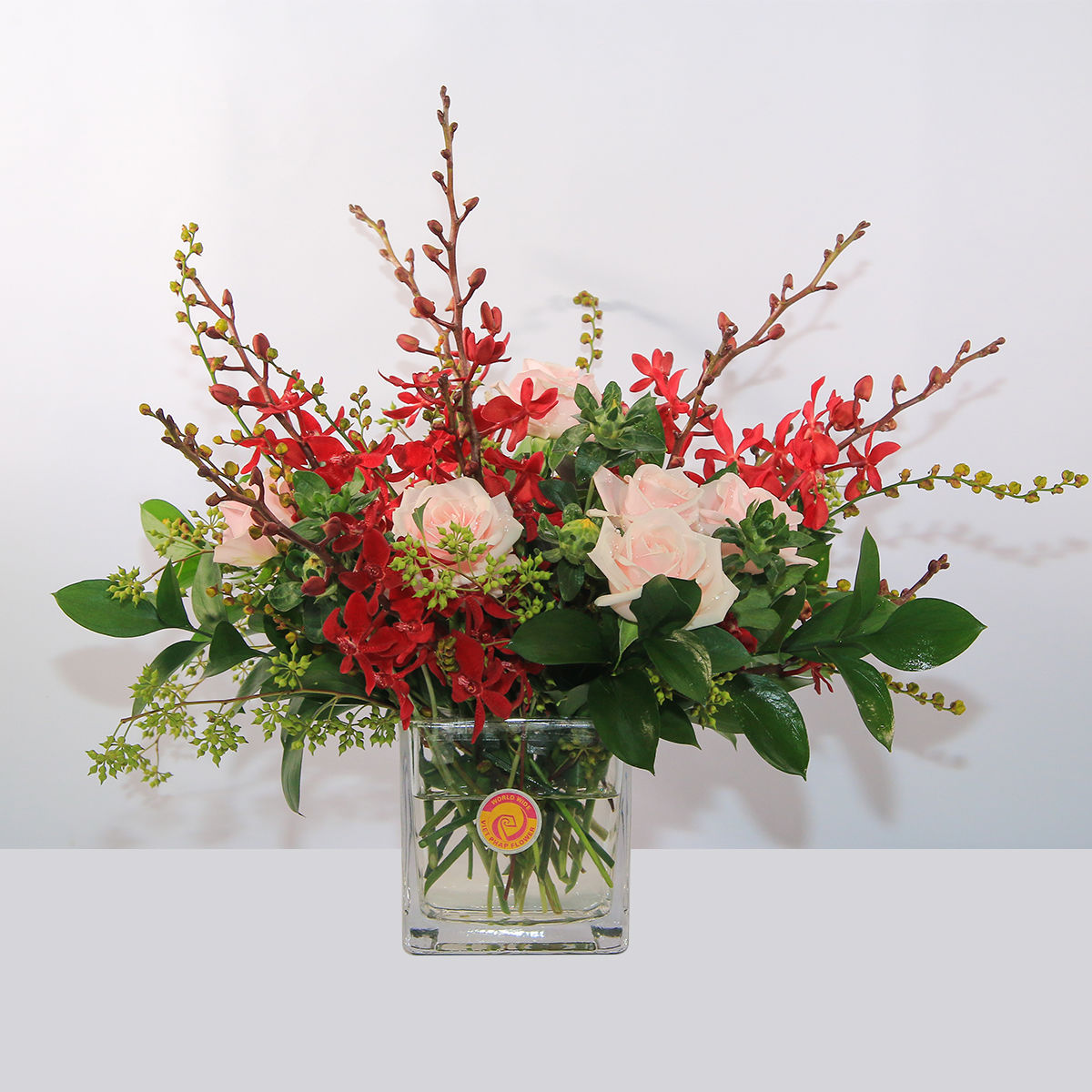 Cắm hoa để bàn ngày Tết đơn giản Cắm hoa để bàn ngày Tết đơn giản