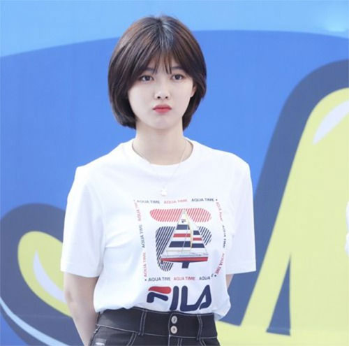 Kiểu tóc layer nữ ngắn có mái Kiểu tóc layer nữ ngắn có mái