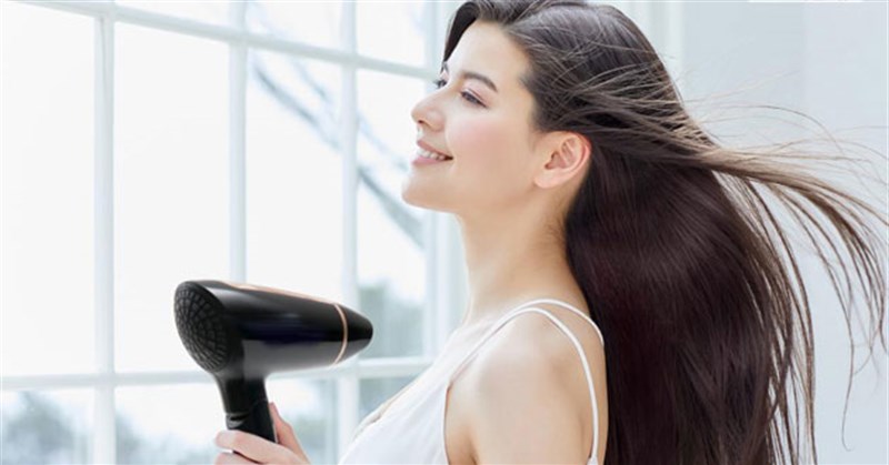 Vì sao tóc mái hay bị bết? 6 cách để tóc mái không bị bết dính hiệu quả