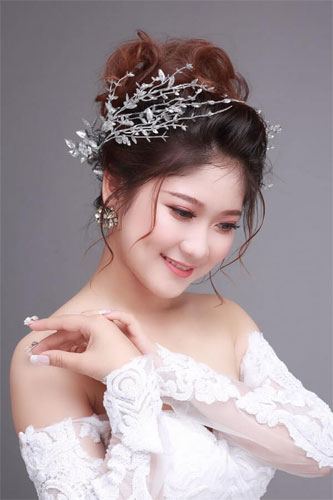 Kiểu tóc cô dâu mặt tròn Kiểu tóc cô dâu mặt tròn