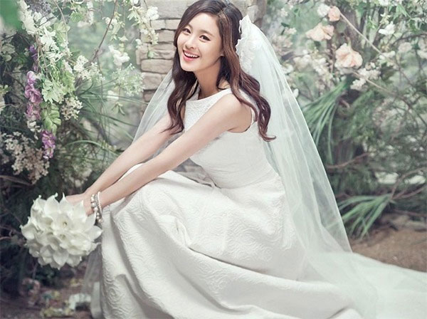 Kiểu tóc cô dâu xõa đẹp Kiểu tóc cô dâu xõa đẹp