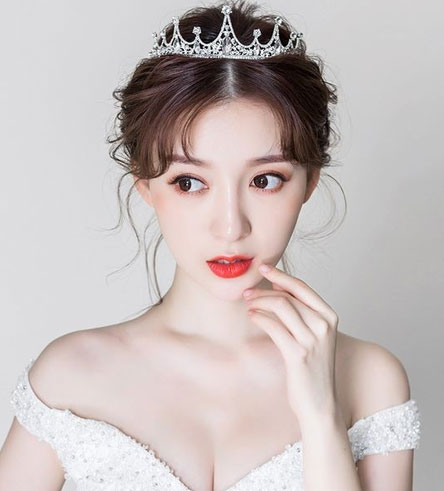 Tóc cô dâu búi cao Tóc cô dâu búi cao