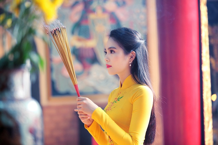 Văn khấn rằm mùng một hàng tháng chuẩn nhất Văn khấn rằm mùng một hàng tháng chuẩn nhất