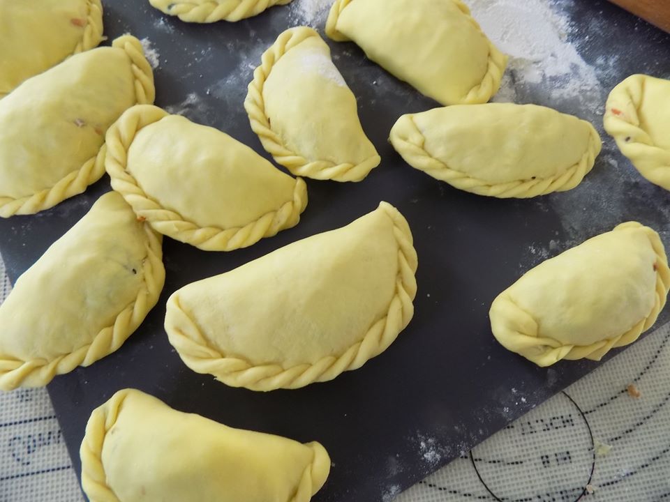 Cách gói vỏ bánh gối 