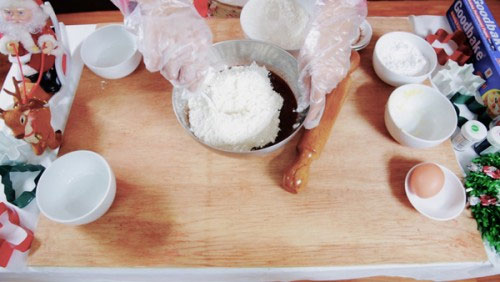 Cách làm bánh quy gừng Giáng Sinh