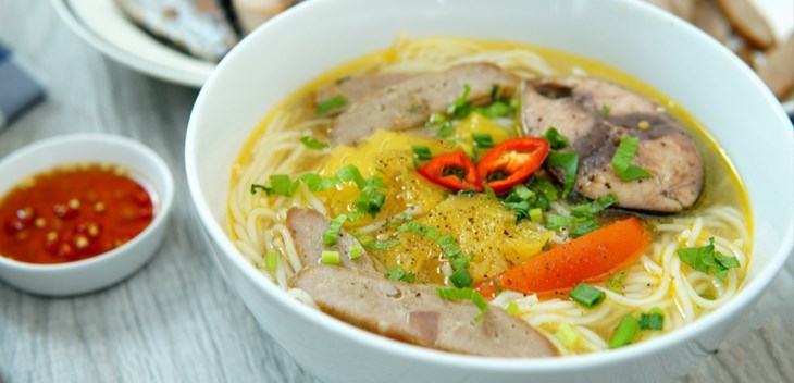 Cách nấu bún cá ngừ ngon đúng điệu miền Trung Cách nấu bún cá ngừ ngon đúng điệu miền Trung