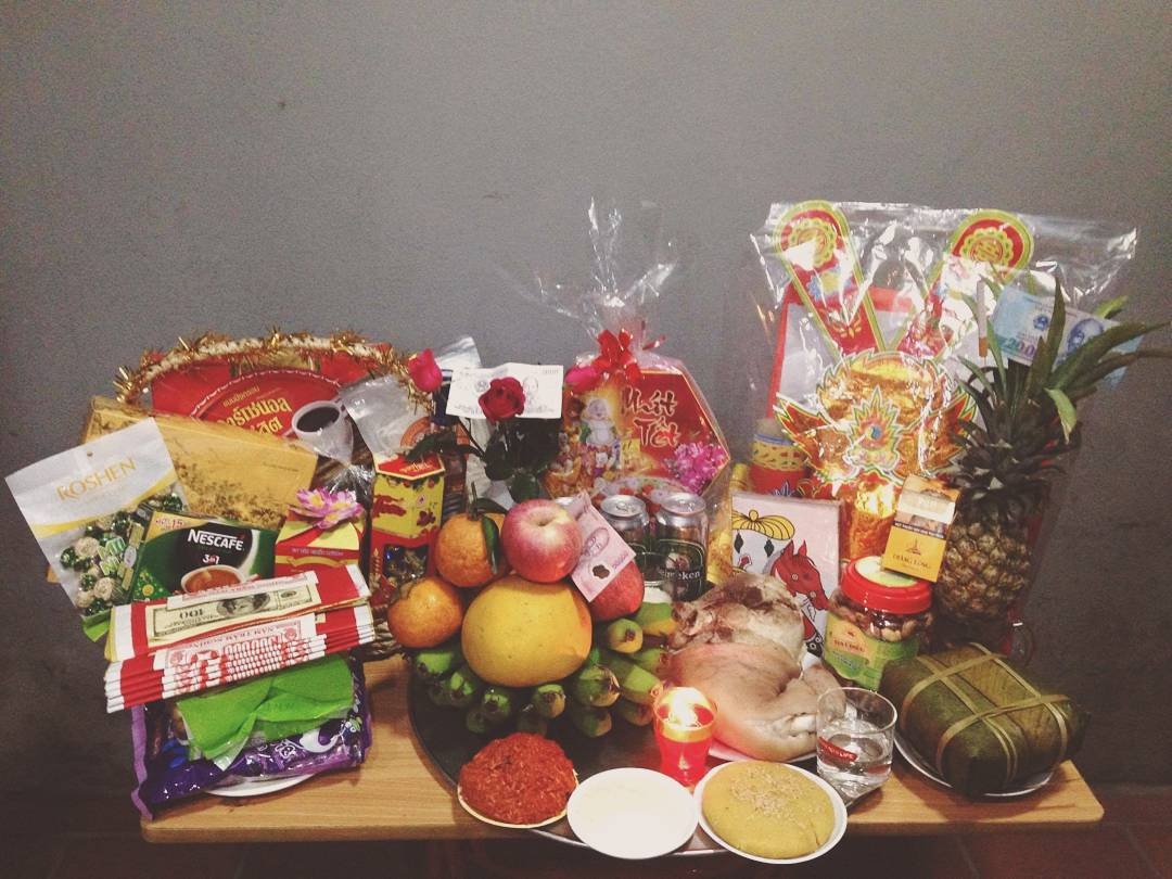 Cúng Giao thừa ngoài trời gồm những gì?