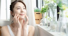 Bài tập yoga trẻ hoá khuôn mặt hiệu quả, dễ thực hiện tại nhà