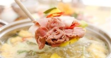 Cách làm lẩu bò nhúng giấm thơm ngon, đơn giản tại nhà
