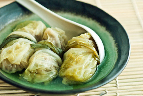 Canh bắp cải cuộn tôm thịt Canh bắp cải cuộn tôm thịt