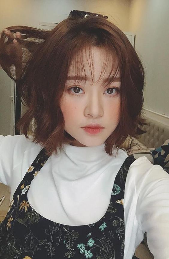 Tóc Bob uốn xoăn kèm mái thưa