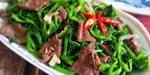 Mẹo xào rau muống xanh giòn, không bị đen & 4 Cách xào rau muống ngon như ngoài hàng