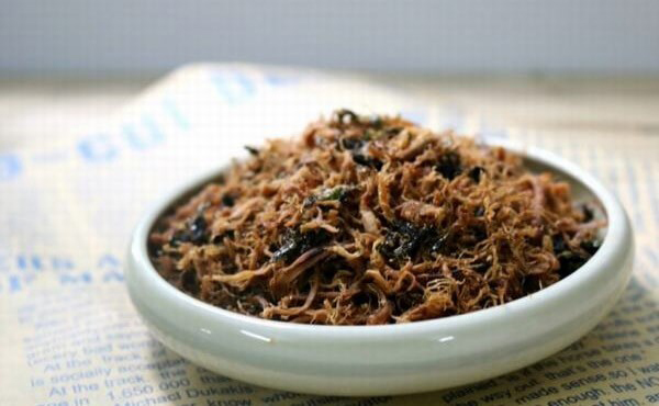 Ruốc nấm chân nấm hương