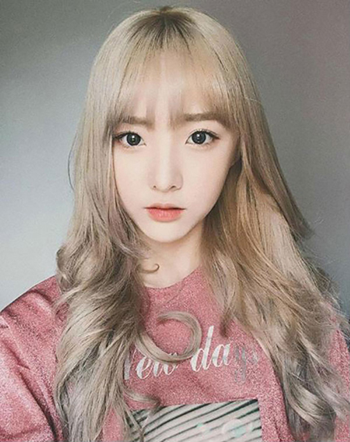 Màu nâu khói ánh vàng