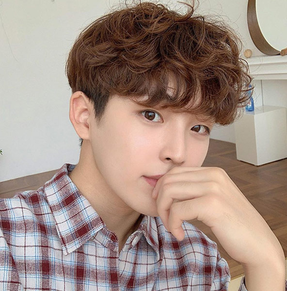 Đầu nấm xoăn Đầu nấm xoăn