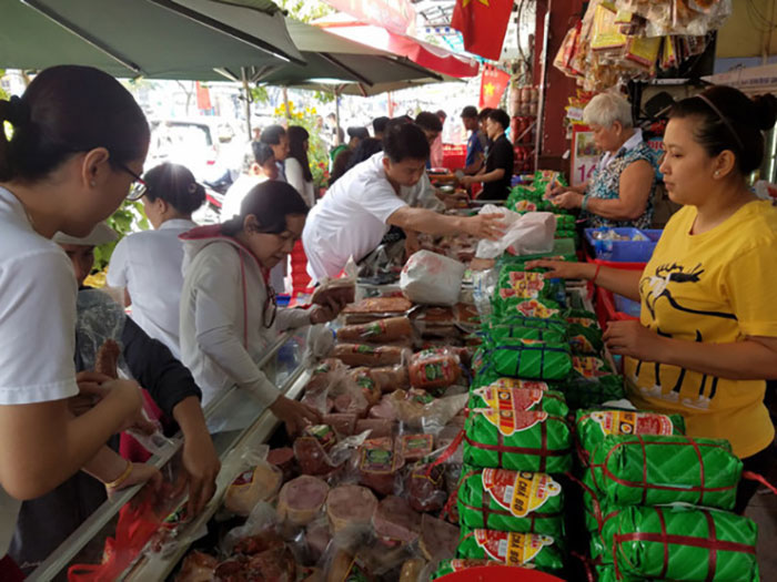 Một số lưu ý khi muốn bán đồ Tết Một số lưu ý khi muốn bán đồ Tết